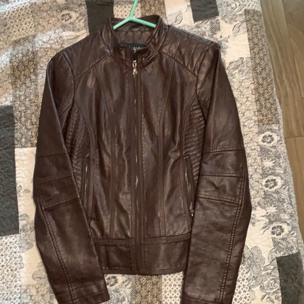 Bomber jacket, Guess